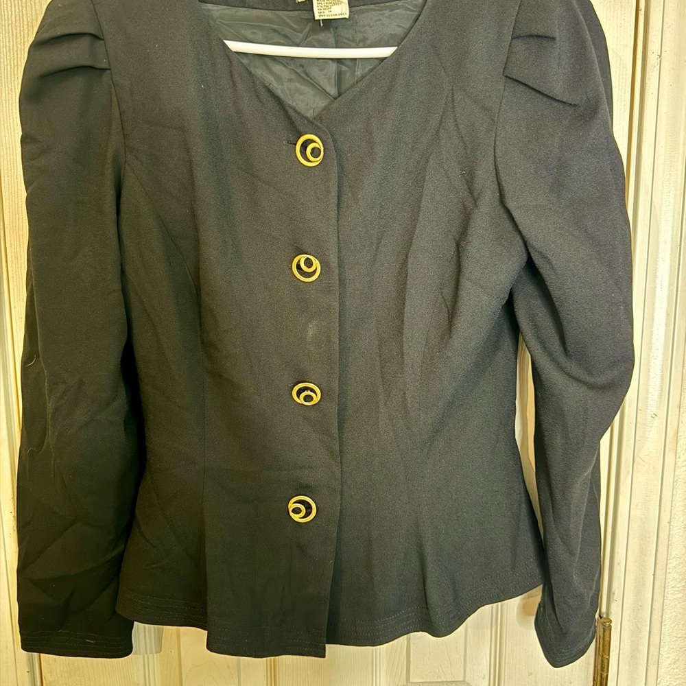 Vintage Maggy London Black and Gold Blazer with Fitted Silhouette